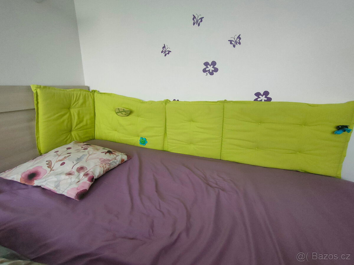 mantinel k posteli - 4