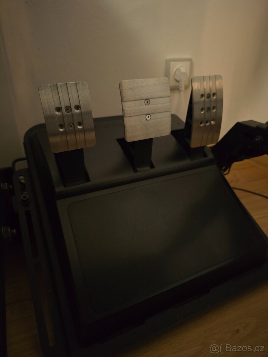 Herní volant Thrustmaster T300 RS - 4