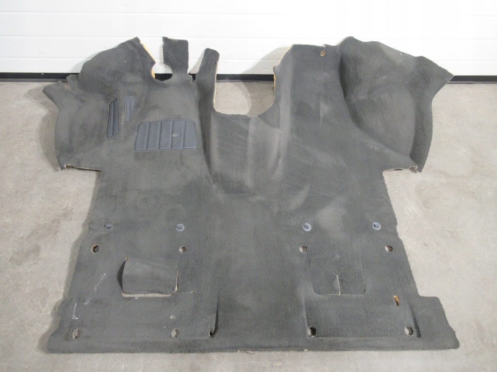 PODLAHA - KOBEREC- VW Multivan, Trasporter , Caravelle T5 T6 - 4