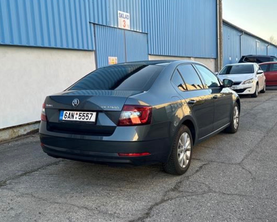 Škoda Octavia 3 1.6TDi 85kw 09/2017 - 4