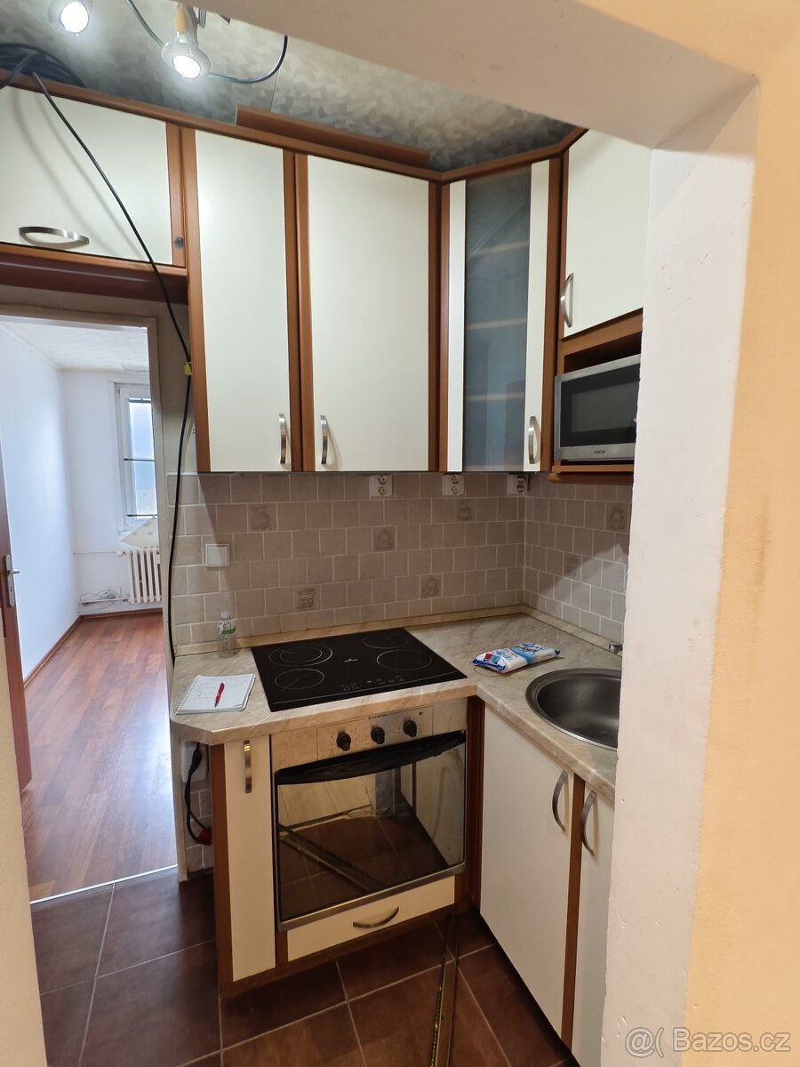 Linka za odvoz a k opravě - 4