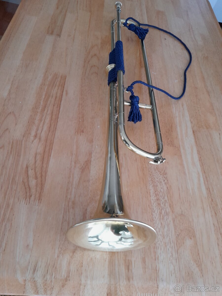 ES Fanfárka, trumpeta. - 4