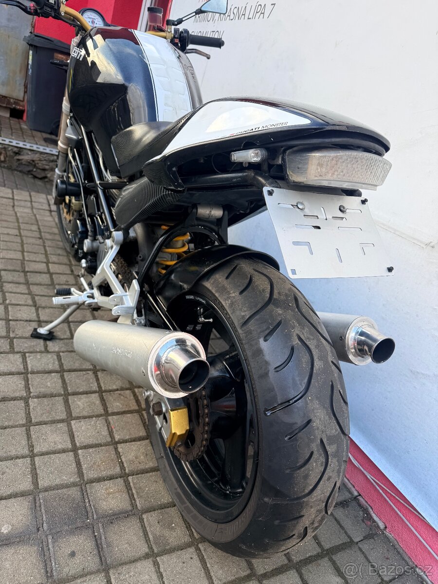 Ducati Monster 900 - 4