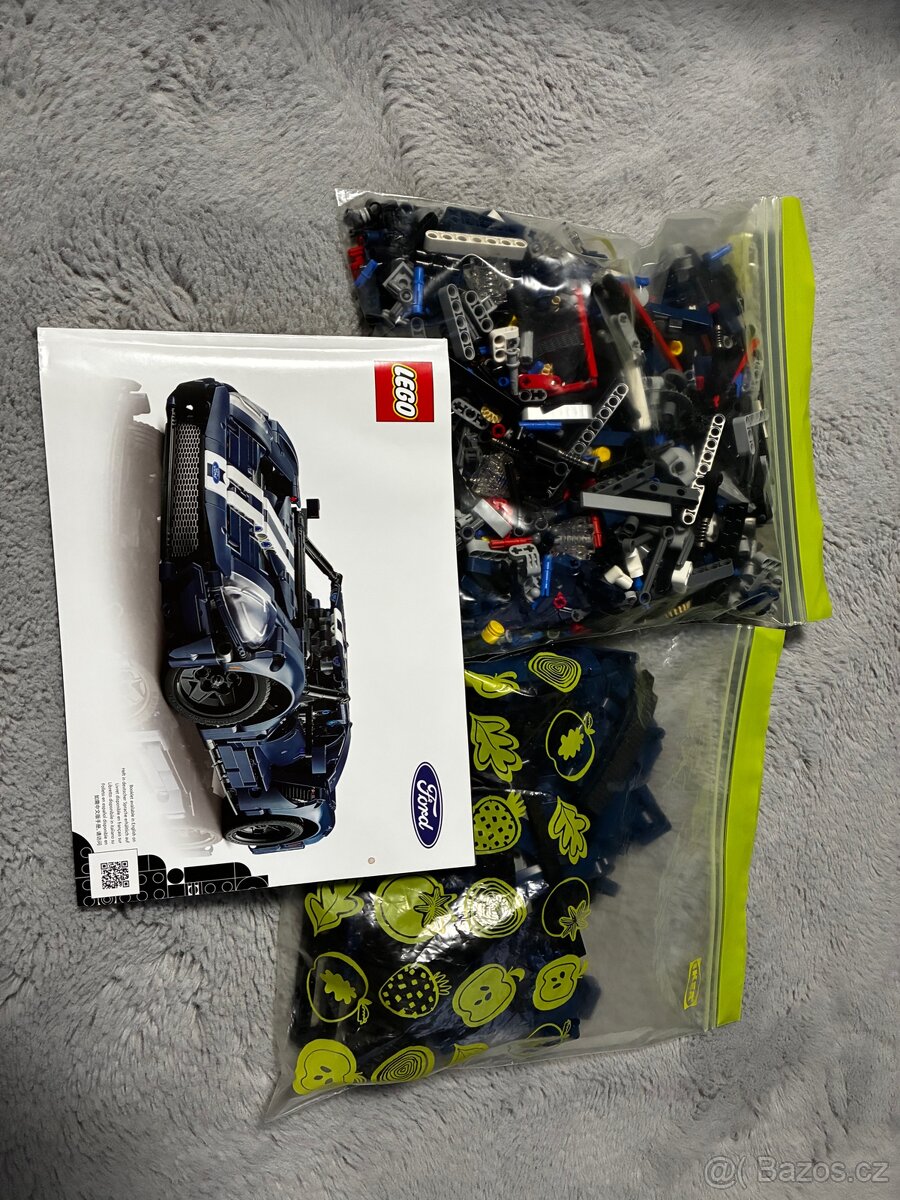 LEGO TECHNIC FORD GT - 4