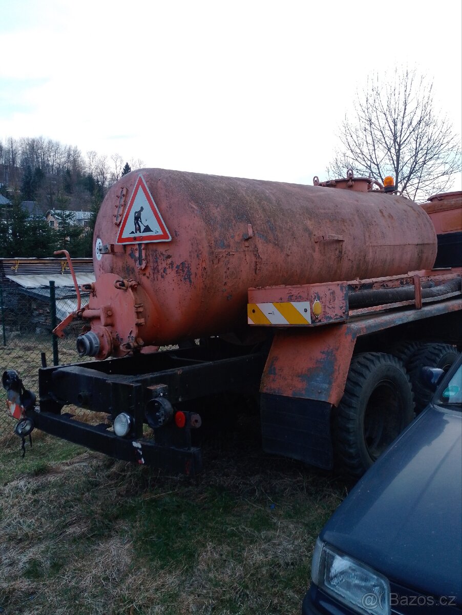 Praga v3s fekál - 4