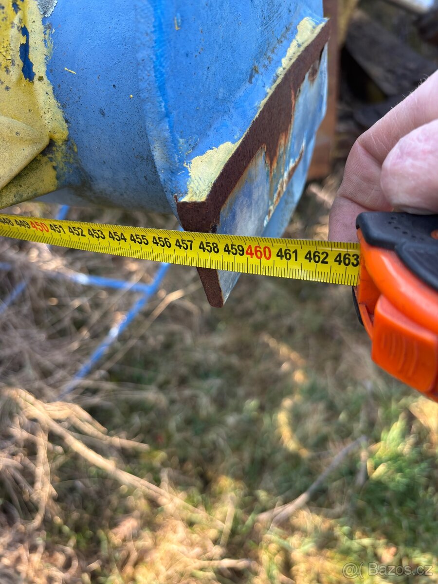 Kovové točité schodiště - 4