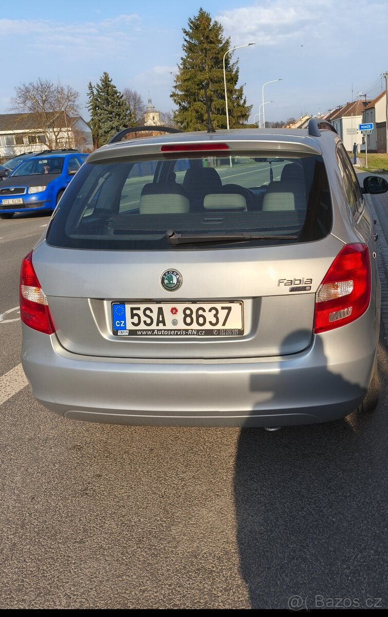 Škoda fabia II - 4