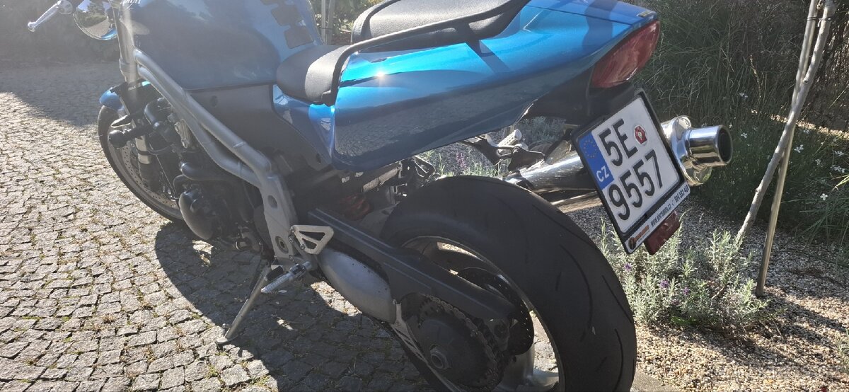 Triumph speed triple 955i - 4