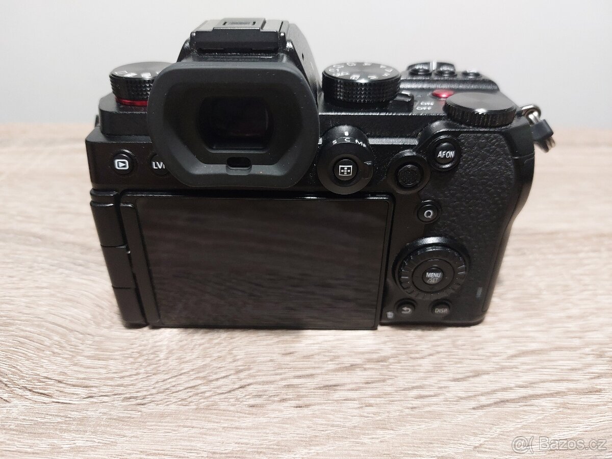 Panasonic Lumix S5 - 4