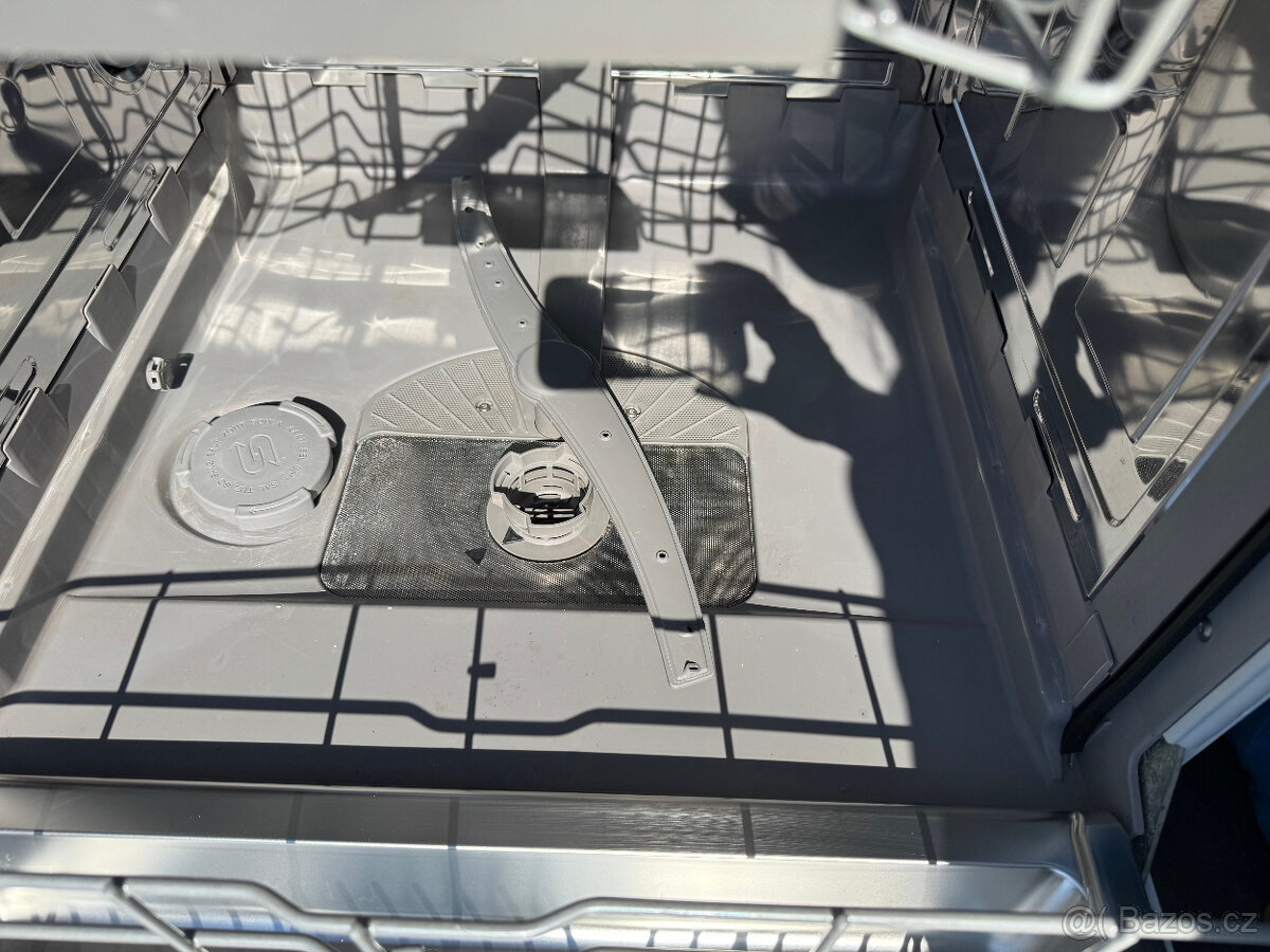 Myčka Bosch Serie 4 SMS46KW05E - 4