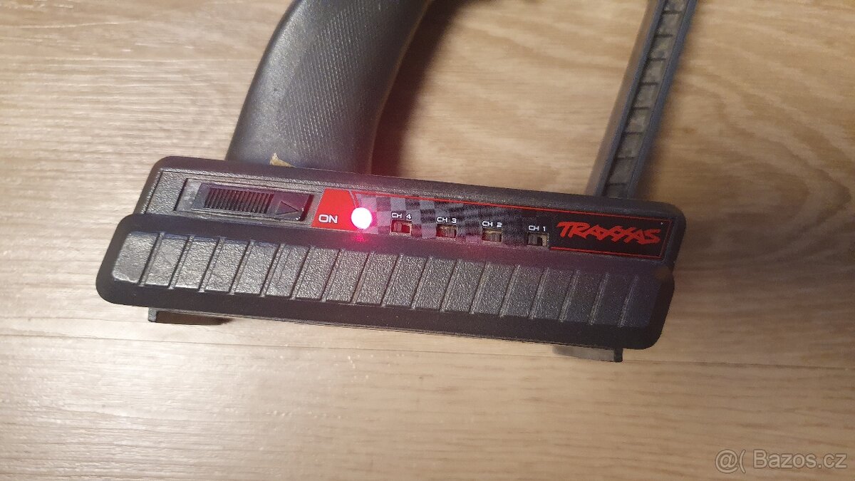 SLEVA Vysílač + přijímač, ovladač, Traxxas, 27Mhz - 4
