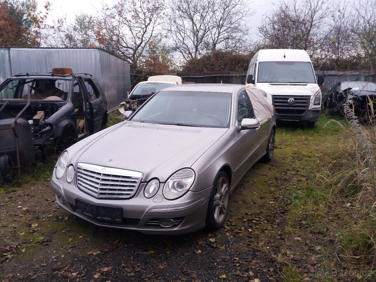 Mercedes E w211 280 CDI V6 140kw 2007 Avantgarde - 4