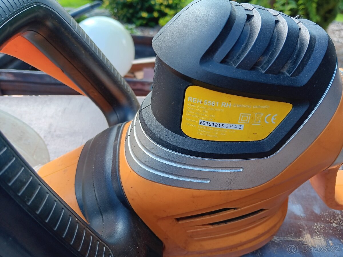 Elektrické nůžky na živý plot Riwall REH 5561 RH - 4