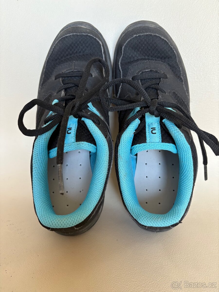 Turistické boty Quechua vel.34/35 - 4
