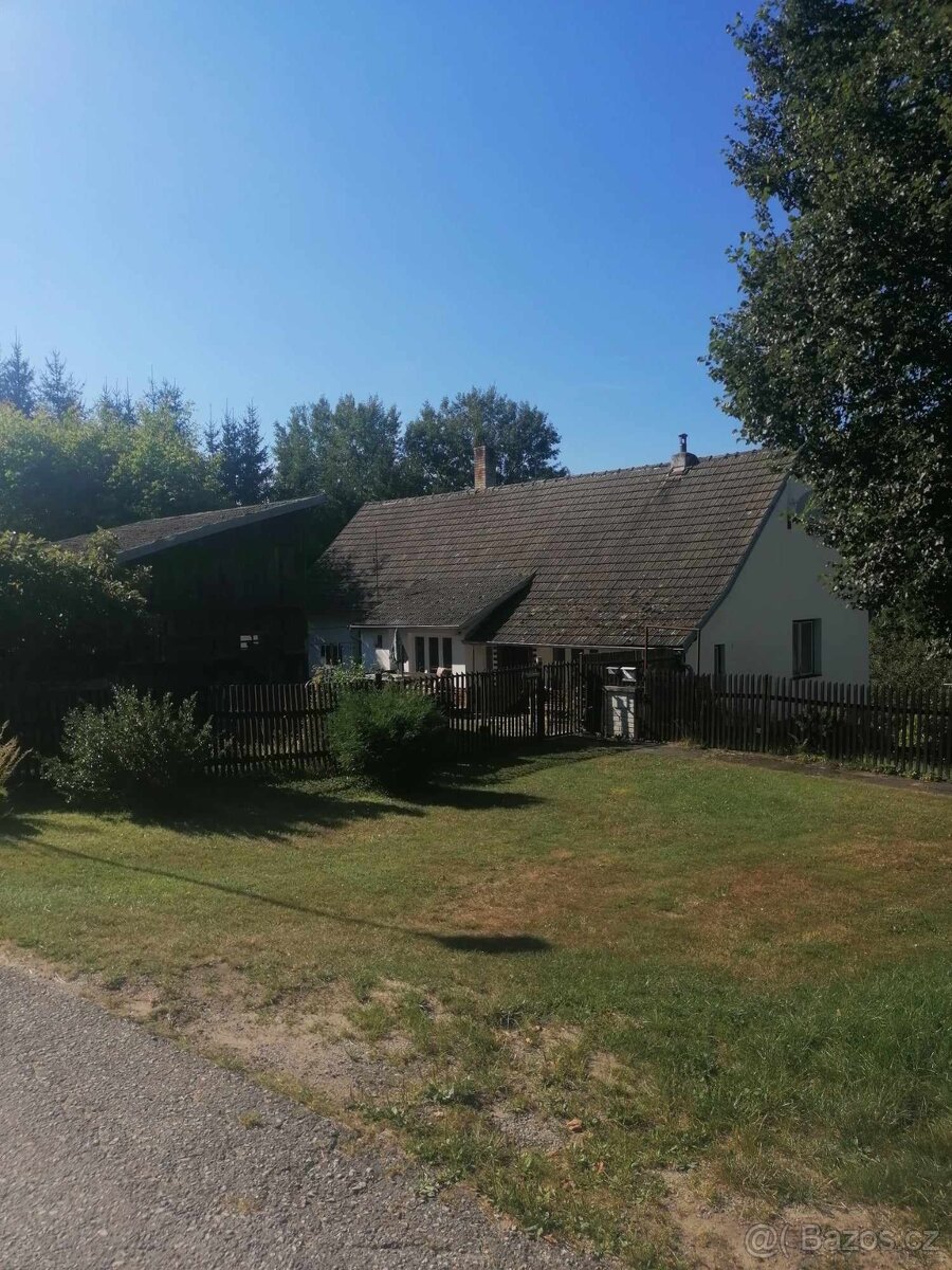 Dům se zahradou v České Kanadě - 4