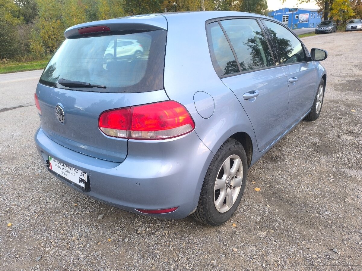 Volkswagen Golf, TDI 66KW,PĚKNÝ,SERVISKA,1MAJ57 - 4