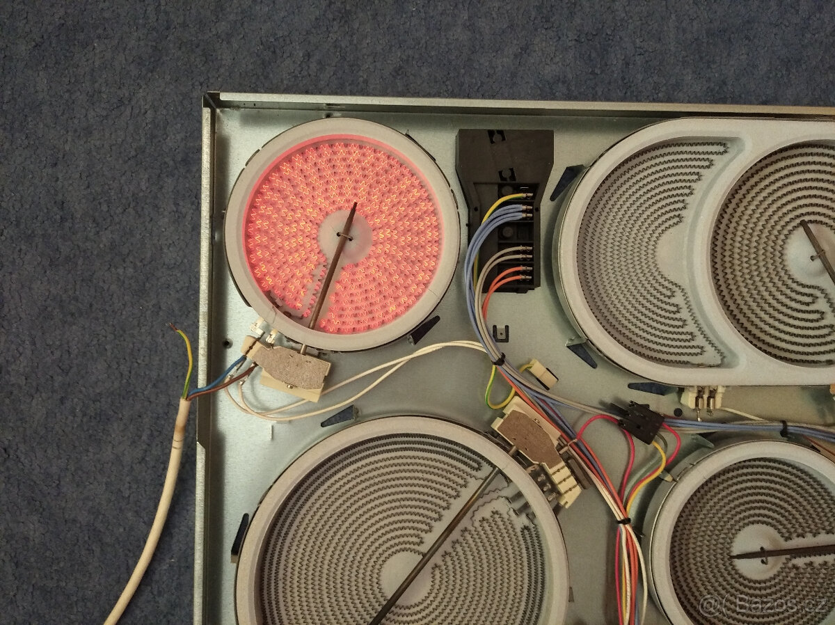 Sklokeramická varná deska Electrolux EHS 60210P - 4