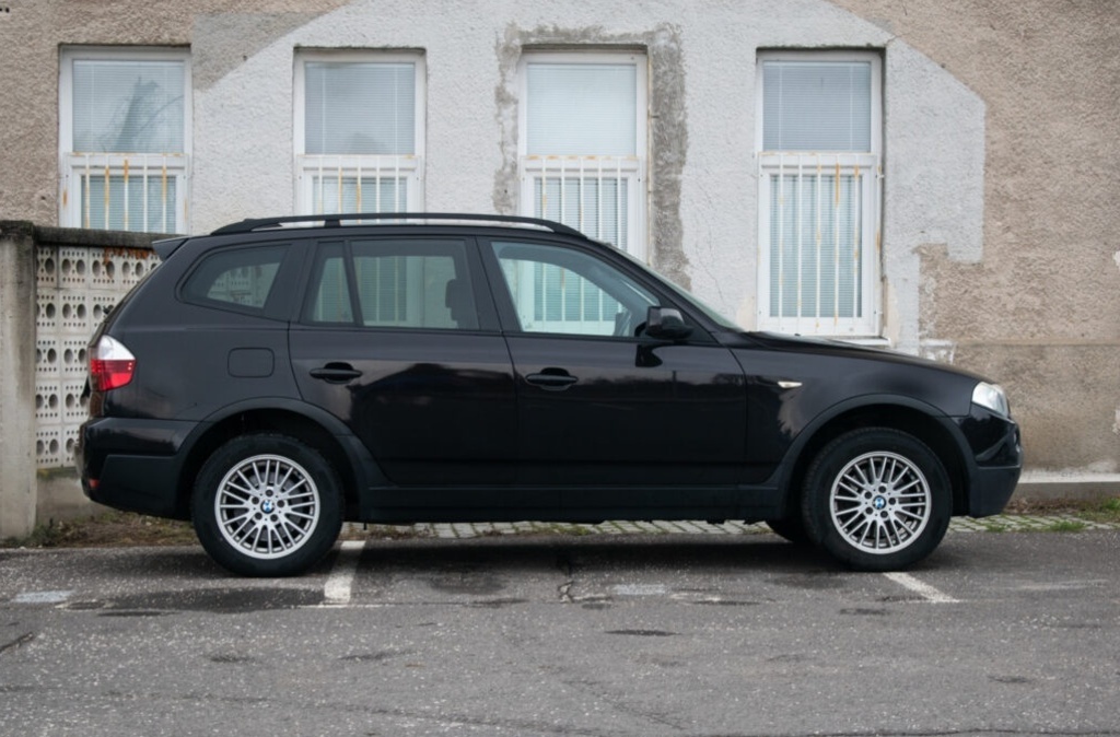 BMW X3 xDrive 2.0d A/T - 4