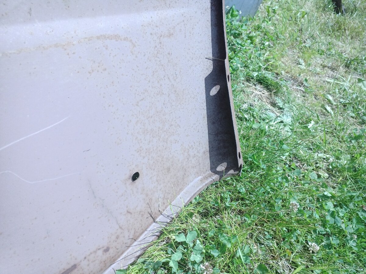 Zadní blatník Škoda 100 - 4