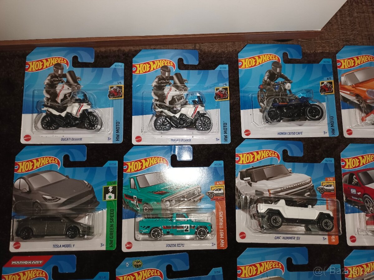 Hotwheels - 4