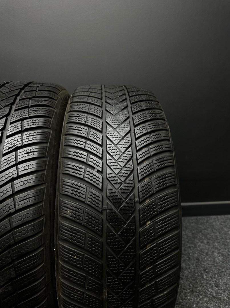 3ks pneu Vredestein 205/55/17 91H - 4