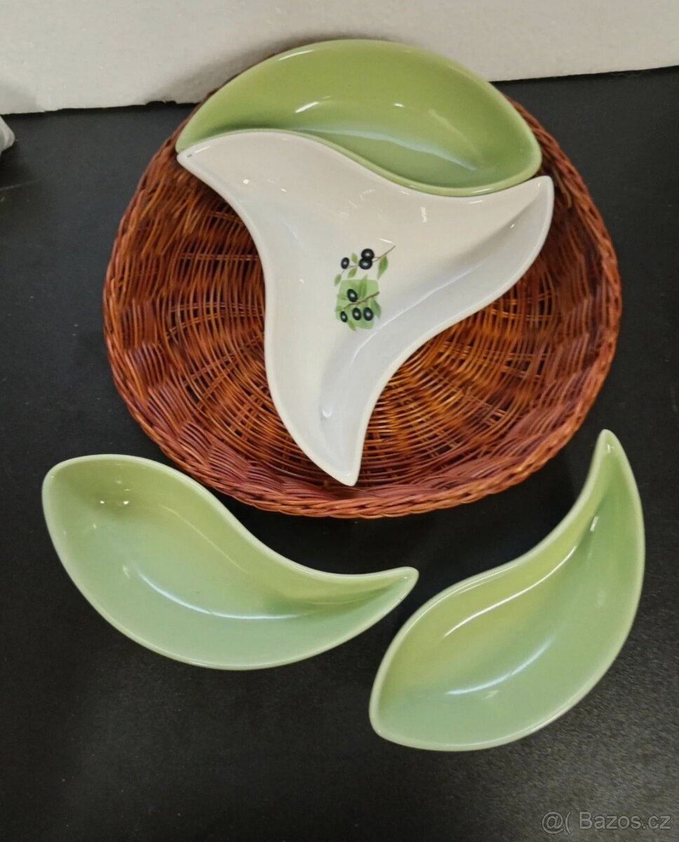 Porcelánové mísy v košíku - 4