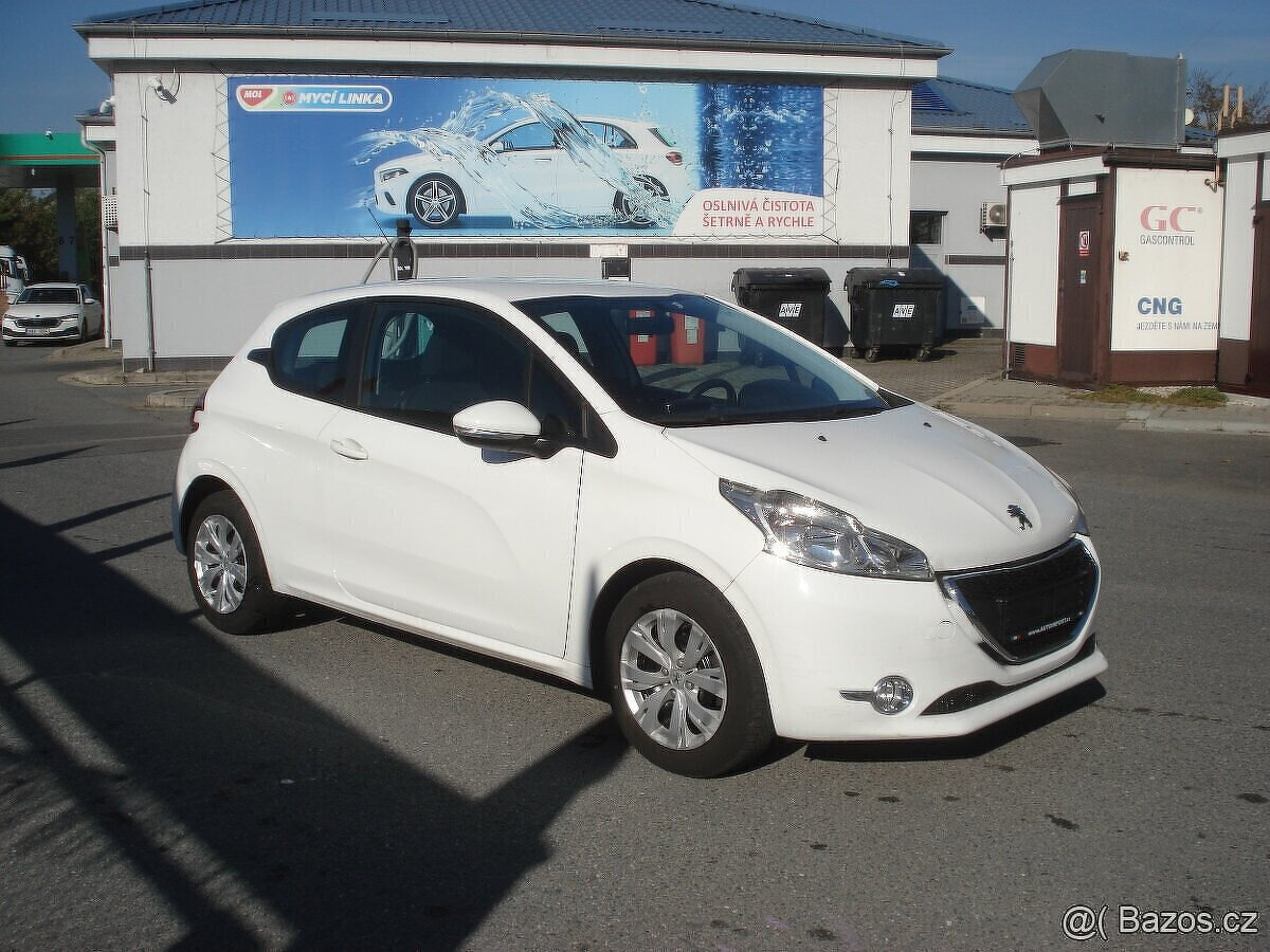 Peugeot 208 1.2 i Pure tech - 4