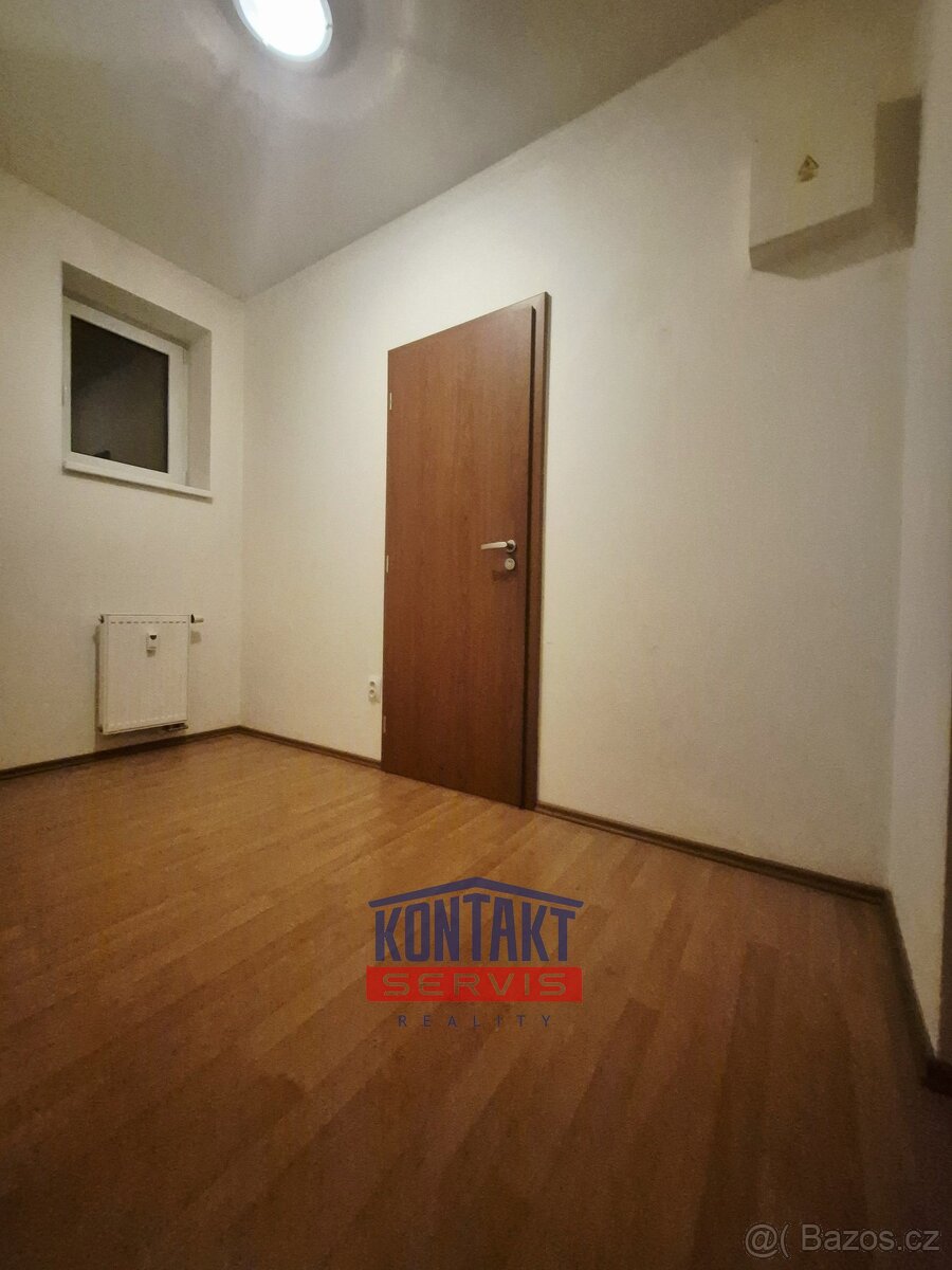 Pronájem bytu 2+kk 50 m² s balkónem a parkovacím stáním, Čes - 4