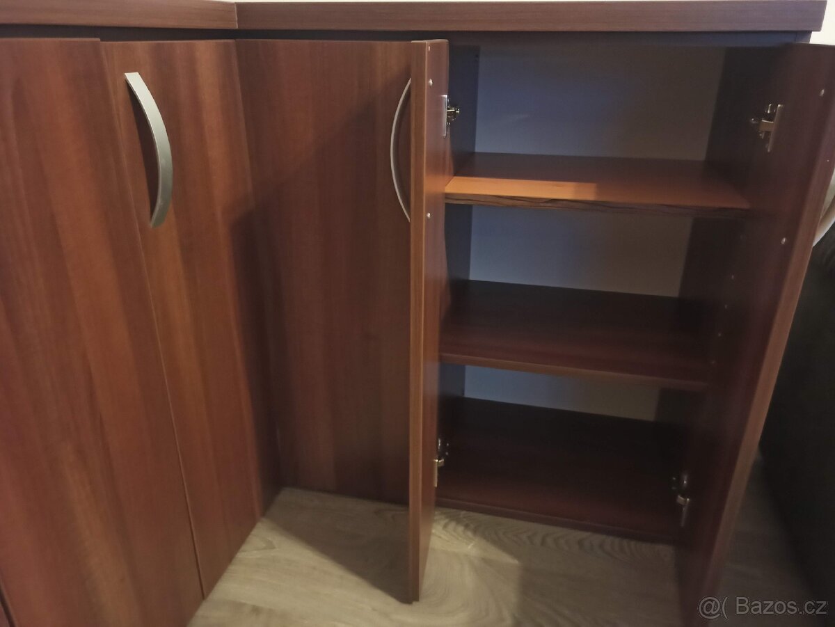 Rohová skříň - 4