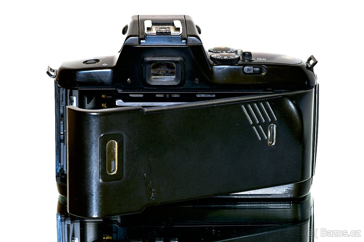 Nikon F-401x - 4