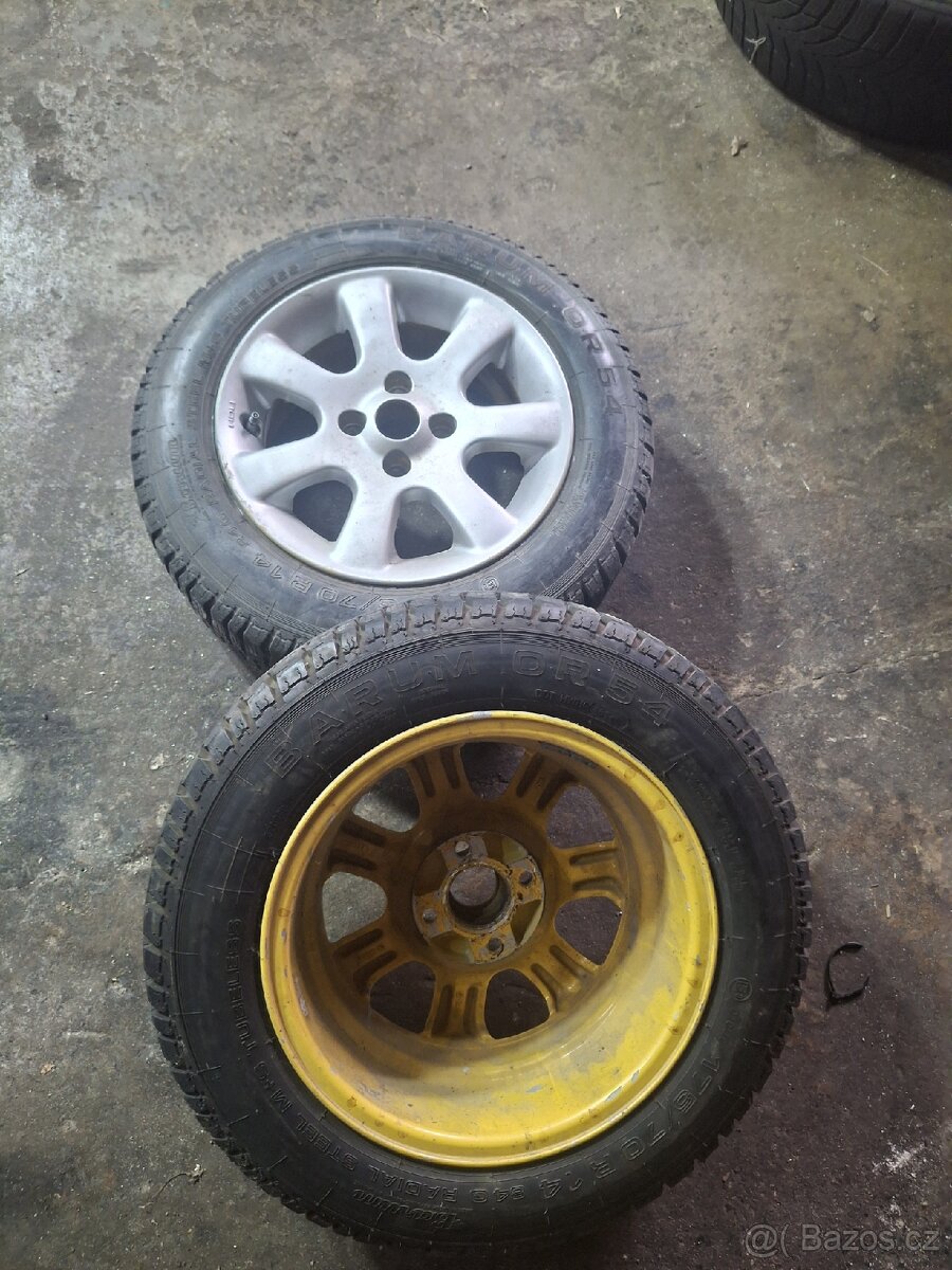 Prodám dvě kola 175/70 R14 4X100 - 4