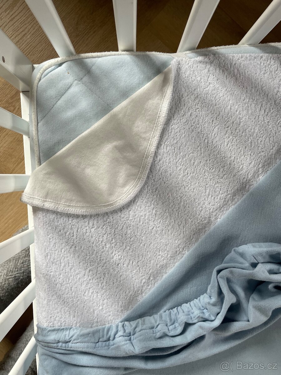 Dětská postýlka + matrace + příslušenství - 4