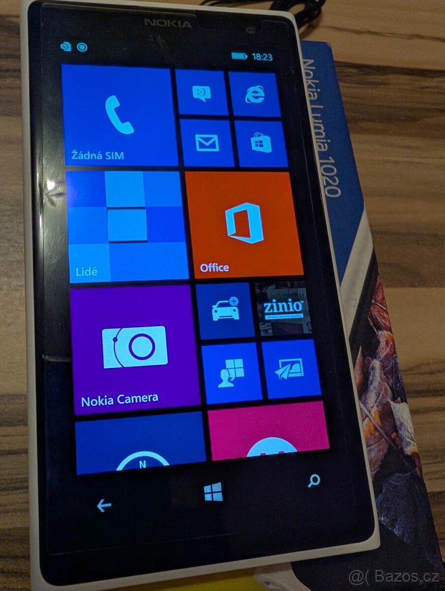 Nokia Lumia 1020 - 4