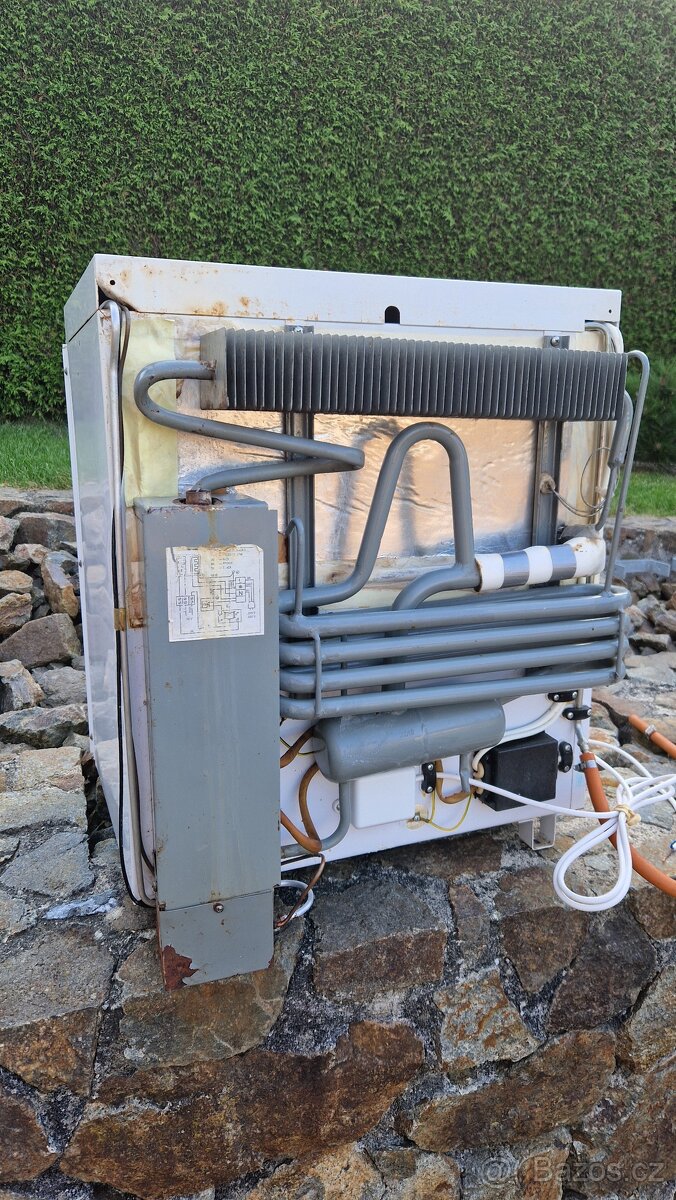 Propanbutanová lednice Dometic/Polar - 4