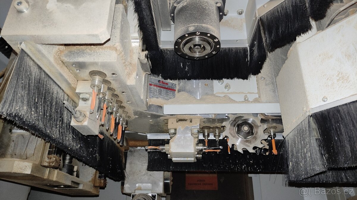 Málo použité CNC centrum HOUFEK MERCURY 6200x1500x300mm - 4