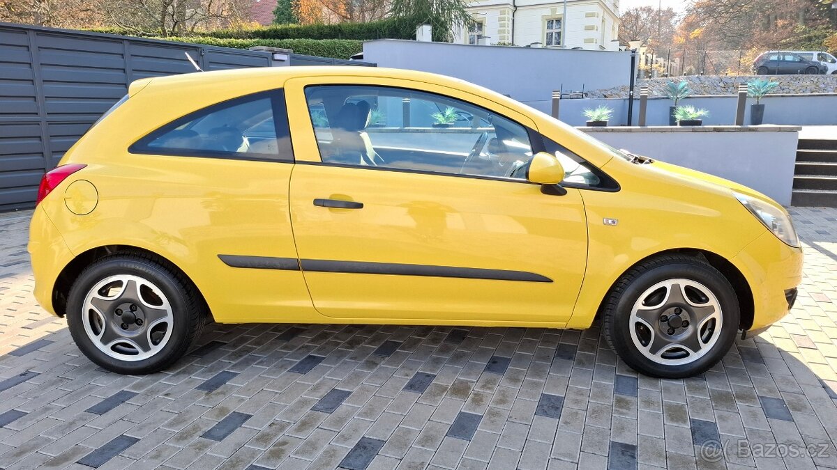 Opel Corsa III 1,0i - 44kw. SLUŠNÝ STAV - NOVÁ STK+EM - 4