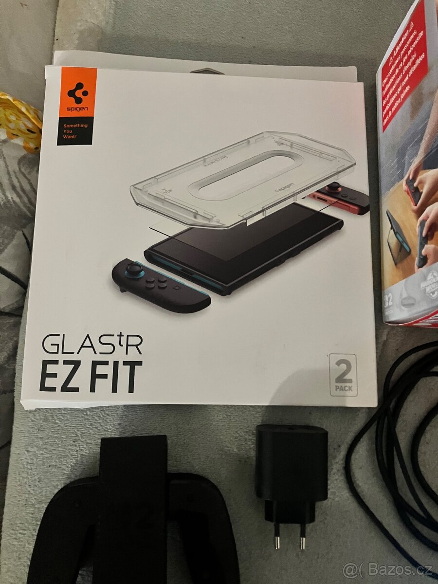 Nintendo switch 2 + originalni pouzdro + hry - 4