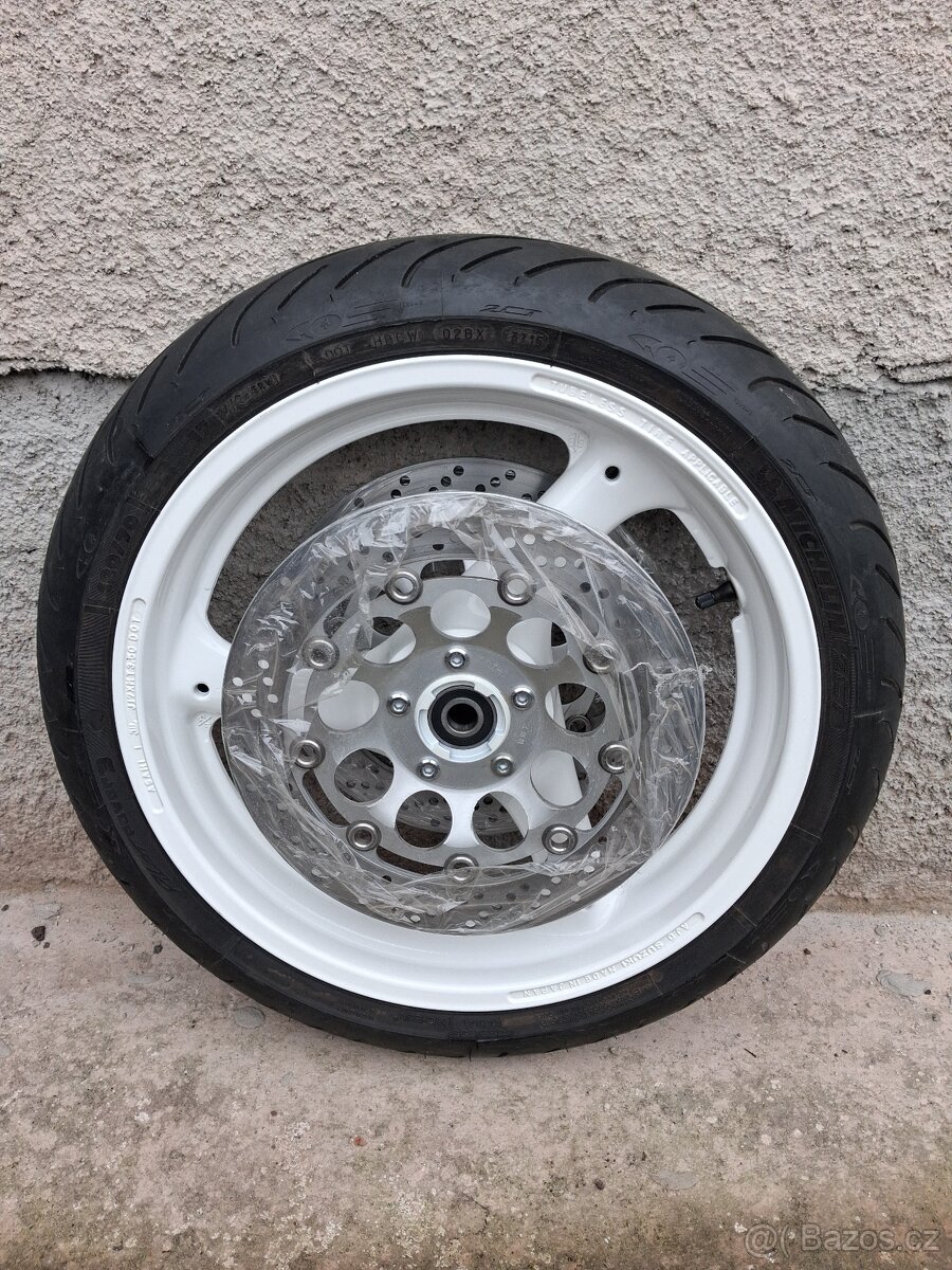 SUZUKI GSX-R 750 - 4