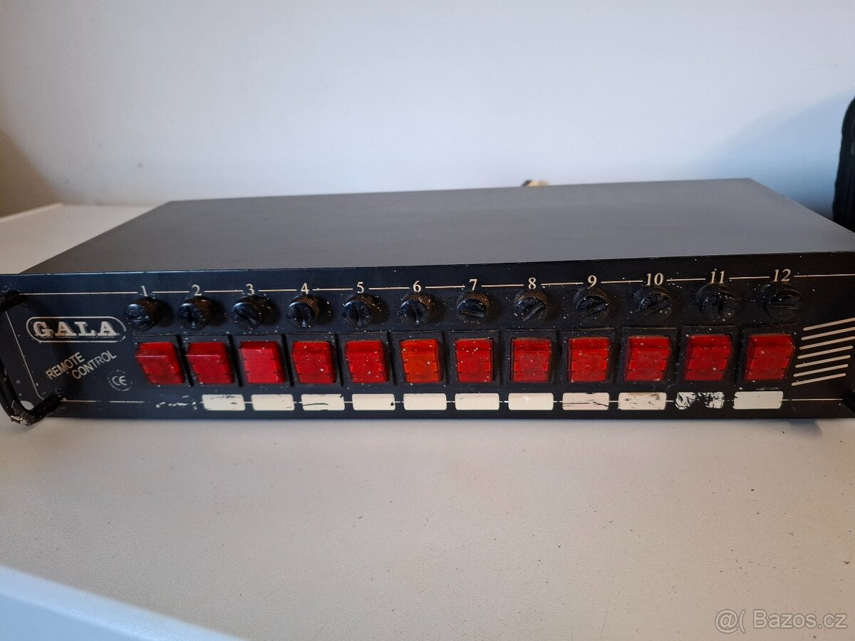 Ovládací jednotky na světla, barevná hudba atd. - 4