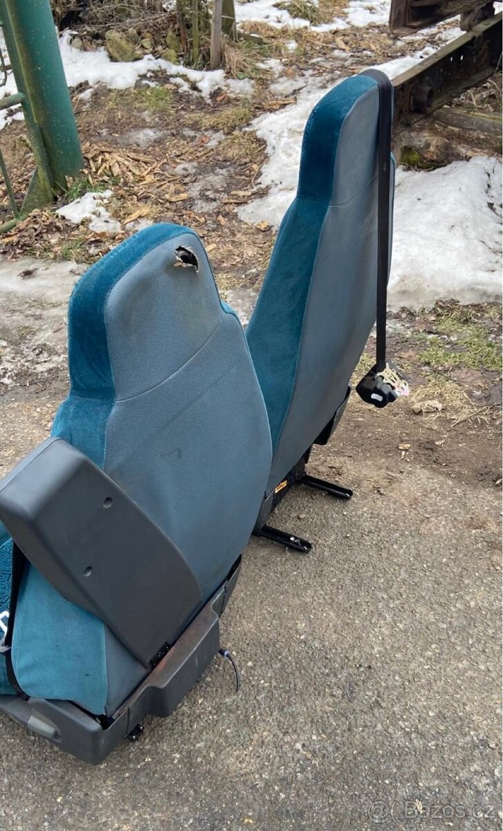 Daf LF 45 sedačky - 4