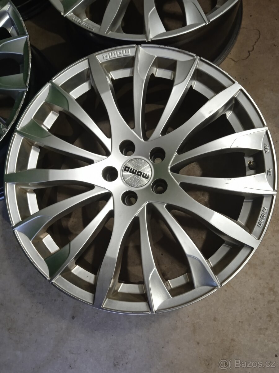 Zavodni alu 19" MOMO 5x108 - 4
