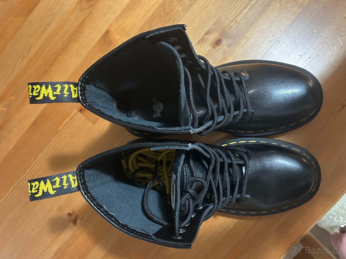Dr. Martens Napa 1450 42 - 4