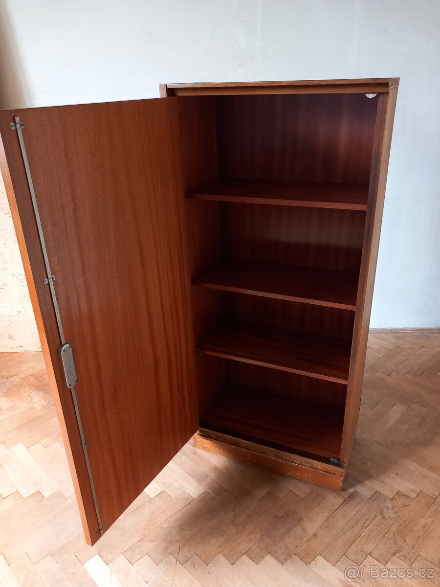 Nábytek Interier Praha 1956 - Benešov - 4