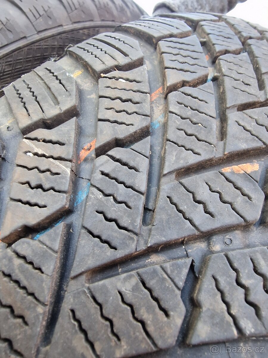 Zimní pneu Continental 205/55 r16 - 4