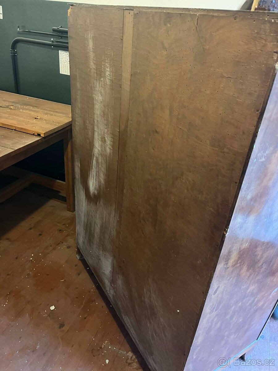 Starožitná skříň s šuplíčky - 4