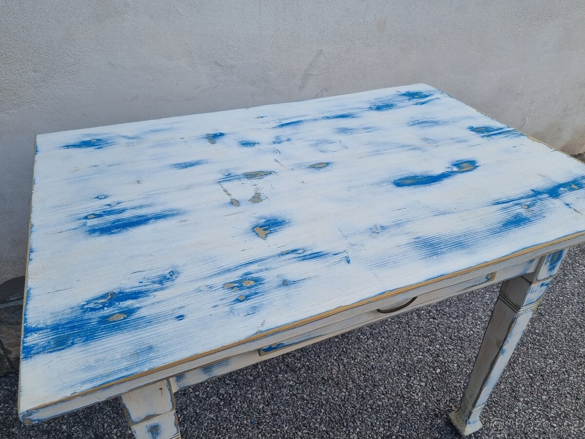 Stůl v patině po renovaci - 4