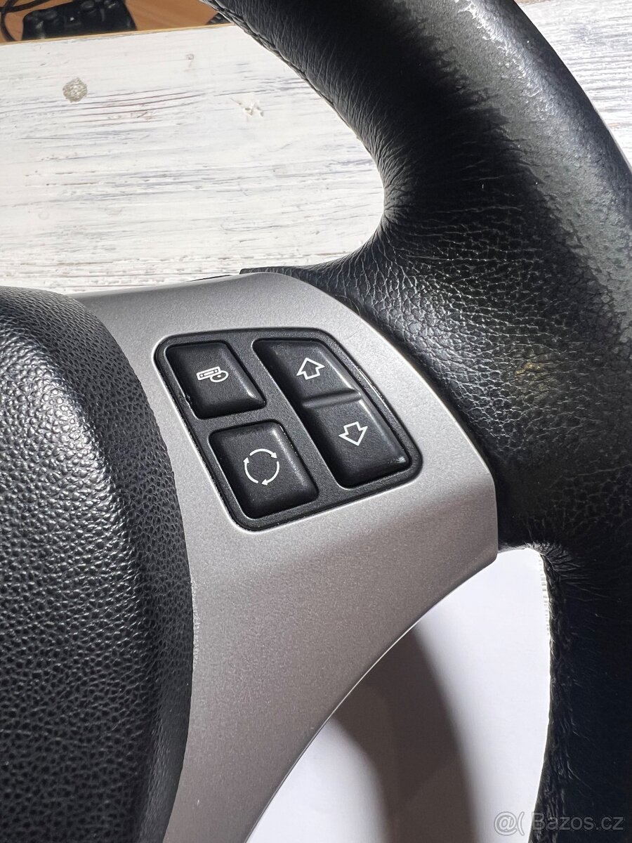 Volant BMW Sport e90 - 4