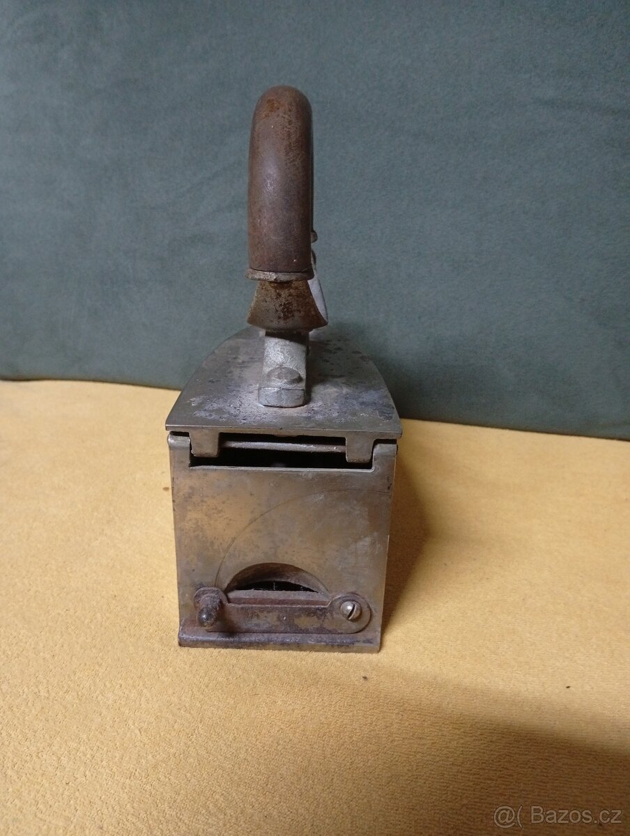 Starožitná sběratelská žehlička - 4