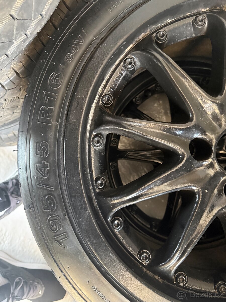 4x100 R16 - 4
