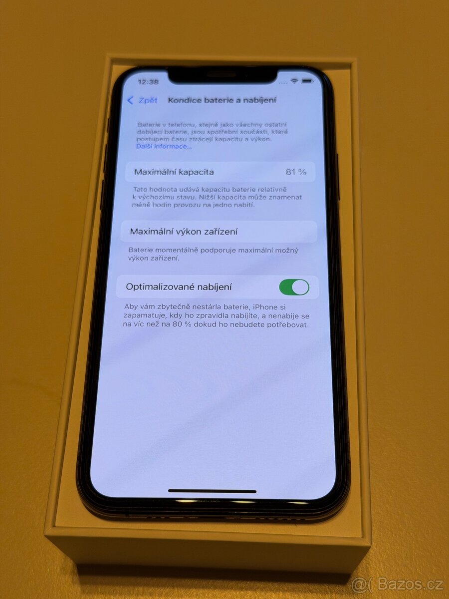 iPhone XS 64GB černý - top stav - 4